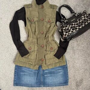Olive green vintage Abercrombie and Fitch vest
